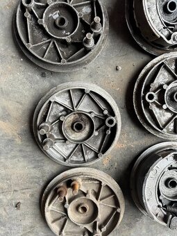 Predám brzdový štít s nápisom usable range JAWA 350 ČZ 175 - - 10