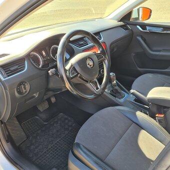 Škoda Octavia, 1,6 TDI 85kW DSG Style Odp. DPH - 10