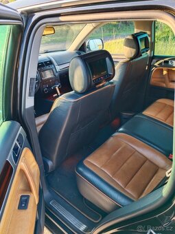 VW-Touareg-3.0 TDI V6-165KW-LIMITED-ORIGINÁL NA PRUŽINÁCH - 10