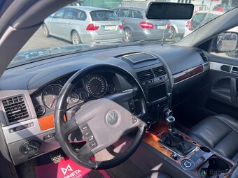 Volkswagen Touareg - 10