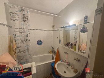 Pronájem, byty/3+kk, 63 m2, nám. V. Řezáče 647/14, 36001 Kar - 10