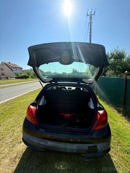 Peugeot 207 1,6 - 10