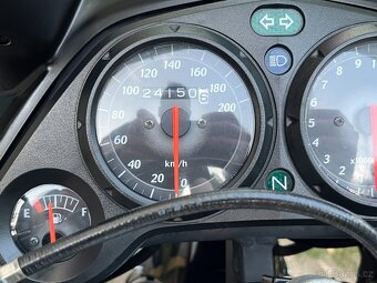 Honda CBR 125R - 10
