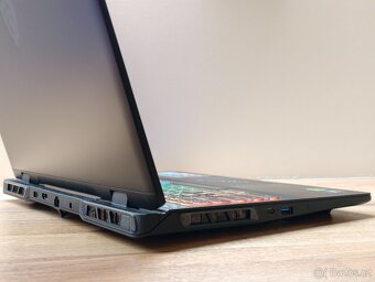 240HZ 16"_MSI PULSE 16 AI C1V_U7-155H_32GB_RTX 4070 8GB - 10