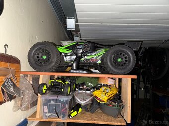 RC auto Traxxas XRT - 10