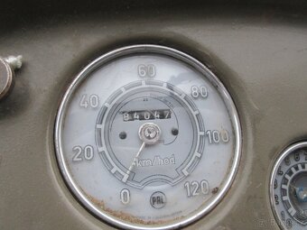 Tatra 148, cisternový vůz - 10