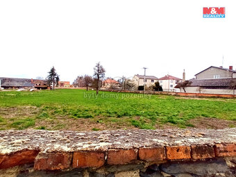 Prodej pozemku k bydlení, 1300 m², Cholina - 10