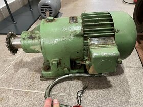 Prodám el.motor s převodovkou - 10