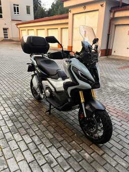 Honda X-ADV 750 - 10