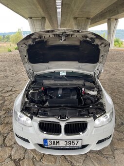 BMW 320d E92 coupe - 10