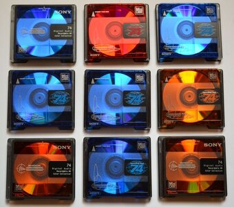 Kombinace MINIDISC / CD SONY, MD s názvy, manuál, MD 9x disk - 10