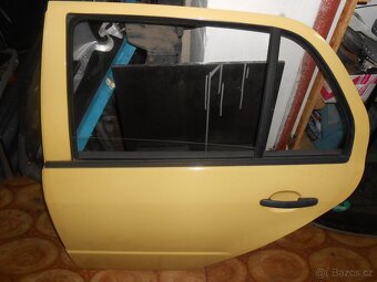 prodam dvere na skoda fabia 1 zluta - 10