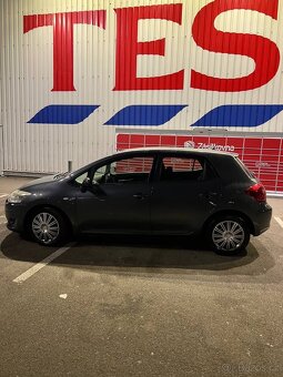 Toyota Auris 2.0 nafta - 10