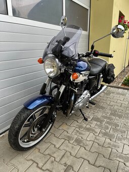 Triumph Bonneville SE - 10