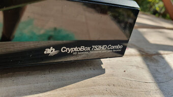 Satelitní anténa a přijímač - 10