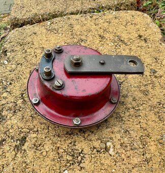 Jawa 50 550 pařez - klakson 4V - 10