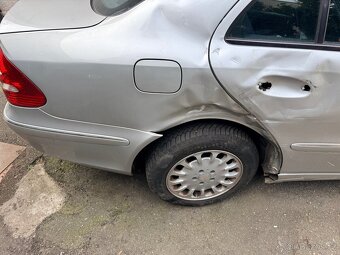 Mercedes w211 220d - 10