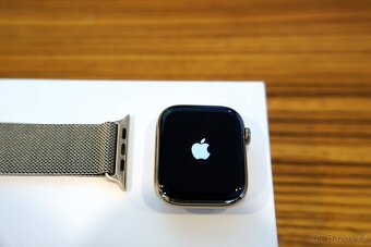 Apple Watch Series 9 45mm Cellular Gold s milánským tahem - 10