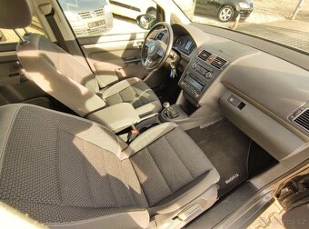 VW TOURAN 1.2 TSi 77KW COMFORTLINE,KLIMA,ALU,BC. - 10