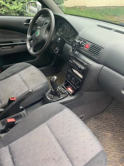 Škoda Octavia I 1.6 benzín - 10