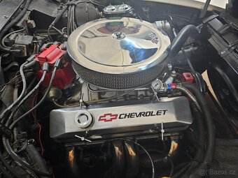 Prodám chevrolet corvette c3 - 10