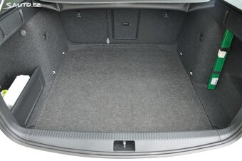 Škoda Octavia Combi 2.0TDi DSG 110KW NAVI DPH 2019 - 10