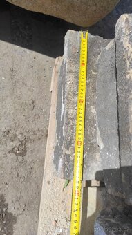 Staré kamenné římsy, pískovcové římsy, parapety - 10