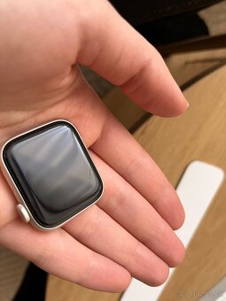 Apple Watch SE 40MM - 10