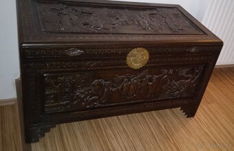 Čínská dřevěná vyřezávaná truhla - 10