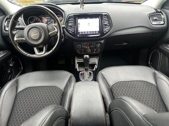 Prodam Jeep Compass 1.3 T-GDi (110 kW) Najeto: 33 000 km - 10