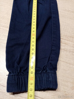 2x kalhoty HM vel. 128 - 10