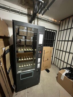 Prodejní automat Azkoyen Palma 70H (2008) - 10