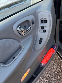 Chrysler Grand Voyager 3.3 AWD LPG 7míst - 10
