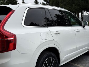 Volvo XC90 B5 / 2020 / 4x4 / facelift / tažné - 10