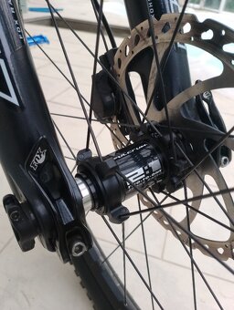 Enduro Lapierre Spicy 516 - FOX 36 - stav nového kola - 10