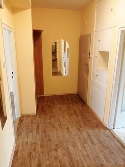 Pronájem 3+1, ulice Merhautova, Černá Pole, 80 m2, balkon, k - 10