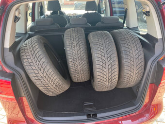 VW Touran 1.6 TDI TREND 7 Míst, nové rozvody - 10