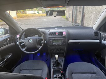 Škoda Octavia II 1.6 FSI 85 KW - 10