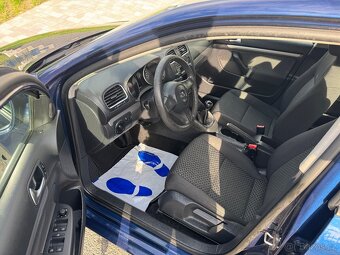 Prodám VW Golf 6 combi 1,6 nafta 77 KW rv 12 - 10