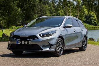Kia ceed sw 1.5TGdI 118kw, výbava TOP - 10