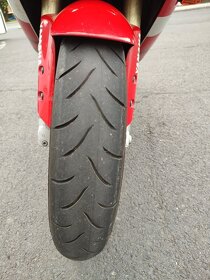 Yamaha YZF-R1 - 10