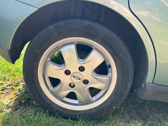 Ford focus 1.6 74 kW benzín, STK do 10/2026 - 10