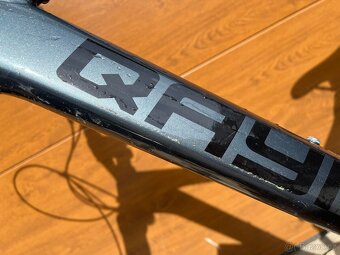 Prodám Horské Enduro kolo Qayron carma MKII EN 3F 27,5" - 10