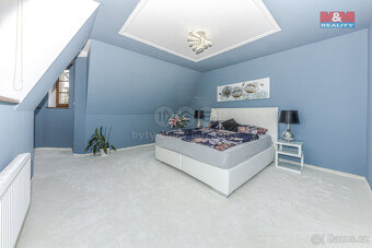 Prodej rodinného domu, 295 m², Praha, ul. Dobrošovská - 10