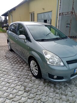 TOYOTA COROLLA VERSO STK+ME 4/27 - 10