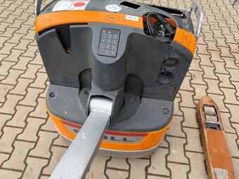 Nízkozdvižný elektrický paletový vozík Still EXU 18 - 10