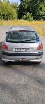 Peugeot 206 1,2 44kW r.v.2004 - 10