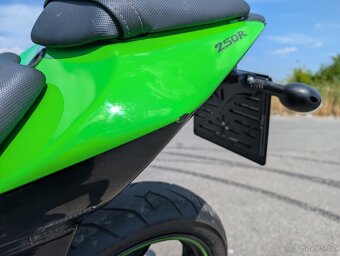 KAWASAKI Ninja 250R - 10