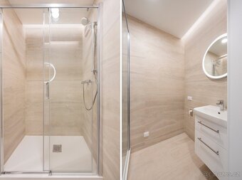 Prodej 2+kk, 40 m² + balkon + sklep, 5. NP, Brno–Bystrc - 10