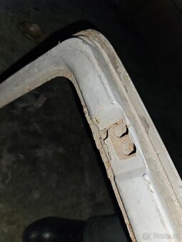 Volha 2402 víko kufru, volat - 10